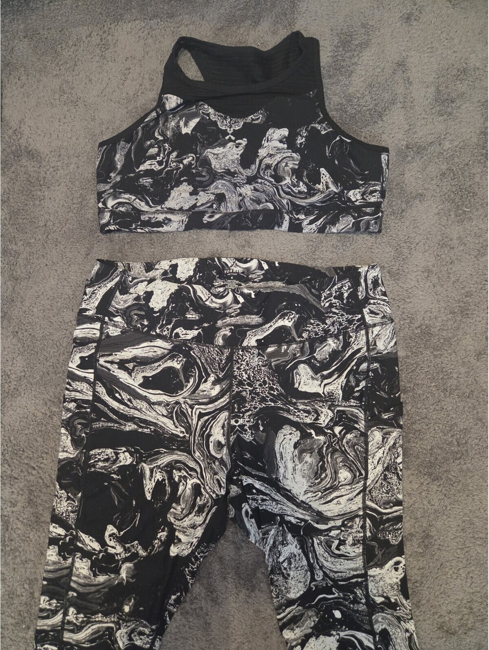 Torrid Active Size 4 Matching 2 Piece Set Sports Bra Crop Leggings Marble Plus